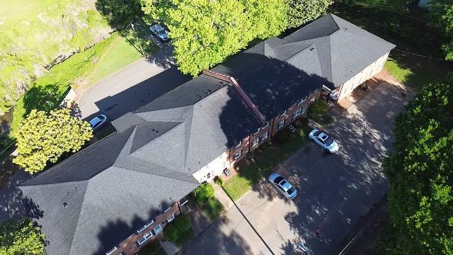 Roofer in Mooresville, North Carolina